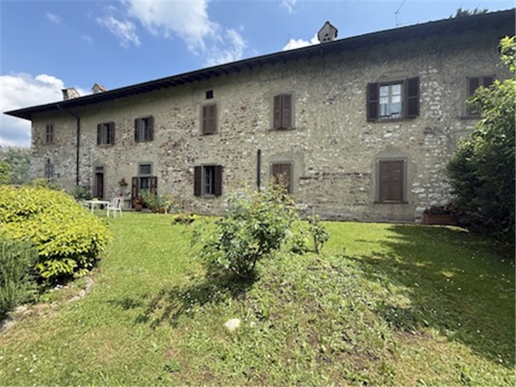 Appartamento, villa, negozio e affitto | Trescore Balneario via Aminella